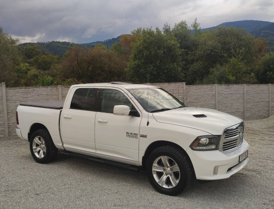 Dodge RAM 5,7 HEMI +LPG 91 000km odpočet DPH