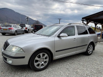 Škoda Octavia Combi 2.0 TDI Elegance DSG| img. 9