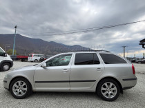 Škoda Octavia Combi 2.0 TDI Elegance DSG| img. 8