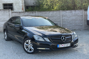 Mercedes-Benz E trieda Sedan 220 CDI Blue Elegance A/T
