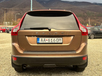 Volvo XC60 D5 AWD Summum Geartronic| img. 5