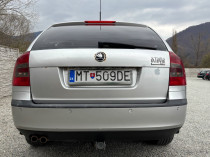 Škoda Octavia Combi 2.0 TDI Elegance DSG| img. 6