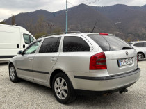 Škoda Octavia Combi 2.0 TDI Elegance DSG| img. 7
